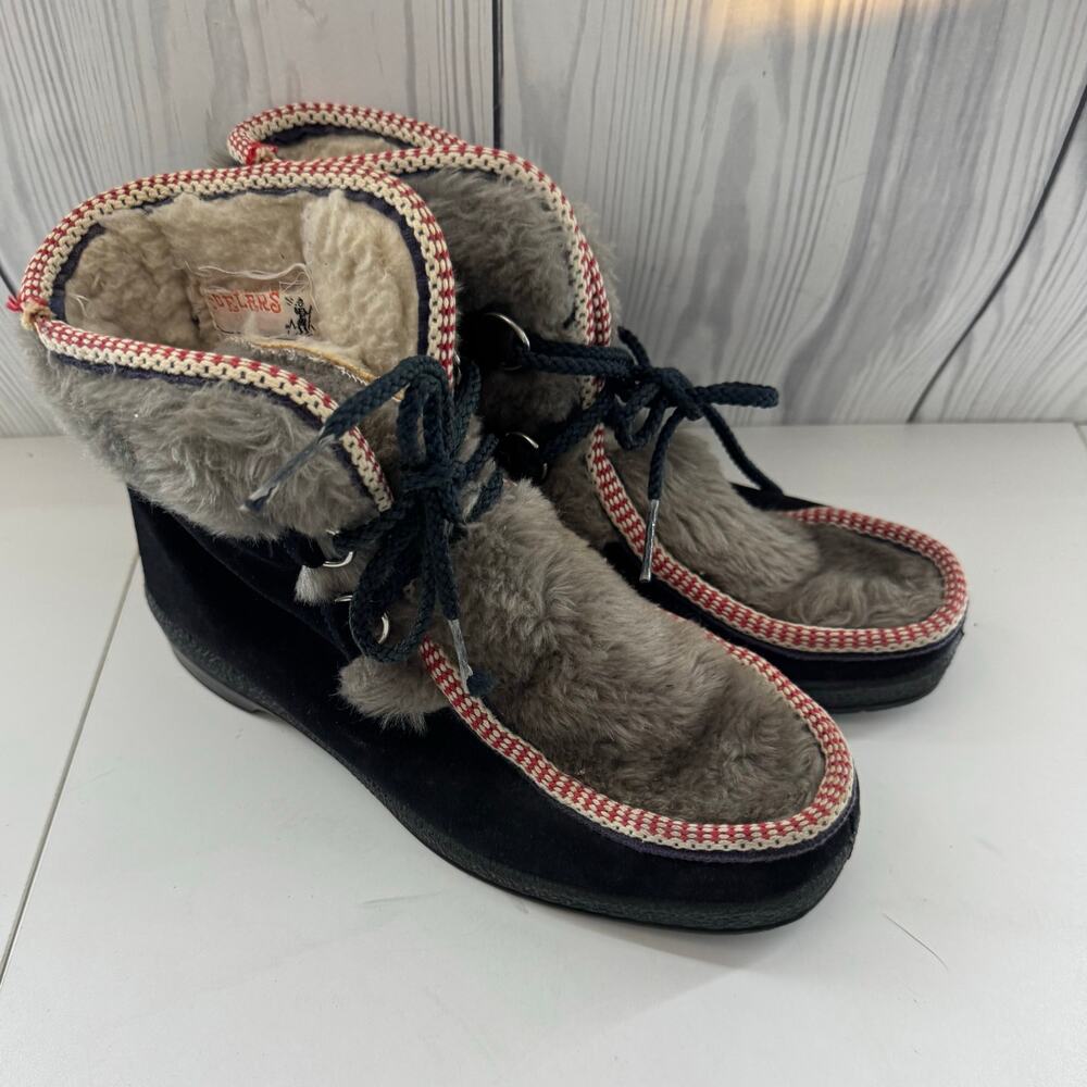 Vintage Yodeler  Mukluk Faux Fur Sherpa Boots sz 7 Made In USA 1970